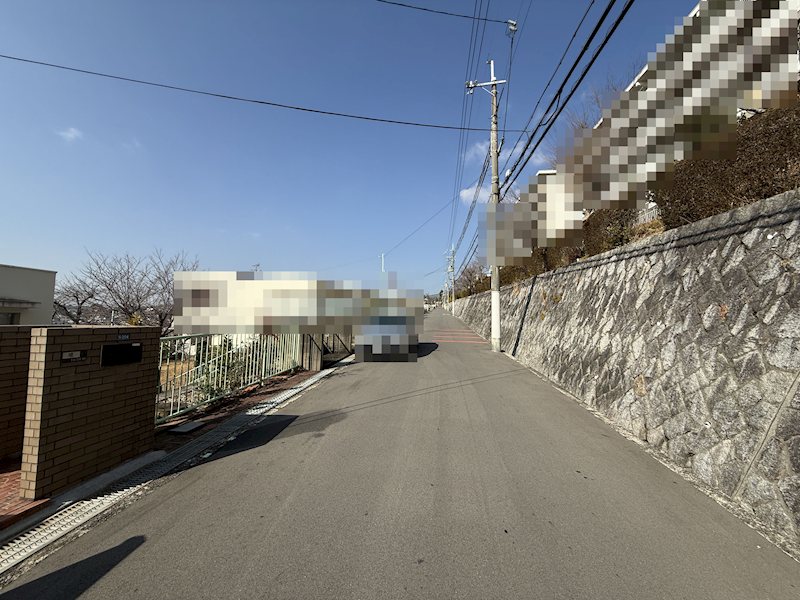 茨木市山手台4丁目　テラスハウス    現地写真（前面道路含む現地写真）