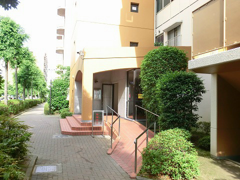 白川高層住宅7号棟 共用部写真（エントランス）