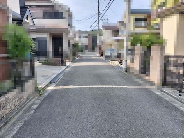 古曽部町3丁目　中古一戸建 現地写真（前面道路含む現地写真）