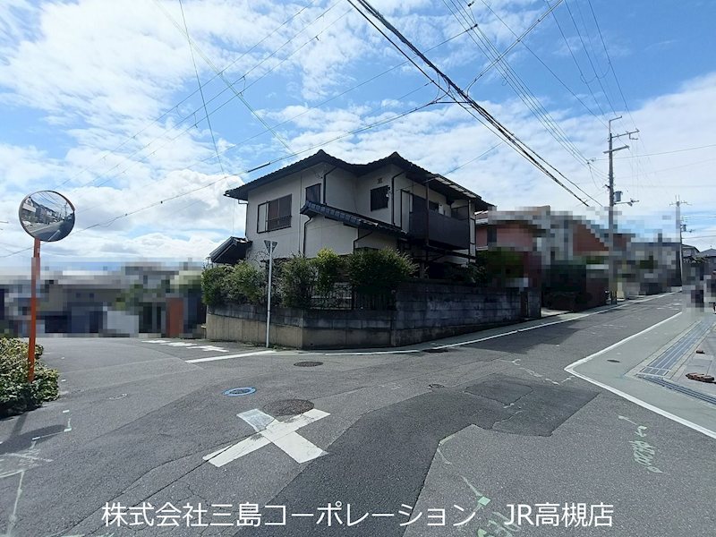 高槻市日吉台二番町　売土地 現地写真（前面道路含む現地写真）