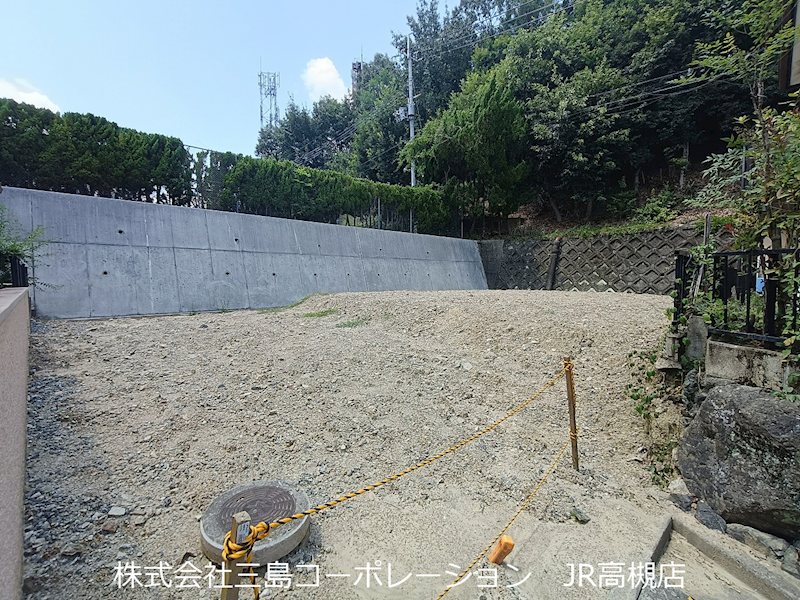 高槻市日吉台三番町　新築一戸建 現地写真（前面道路含む現地写真）