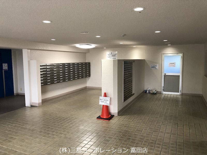 さんくれーる高槻二棟  メールボックス
