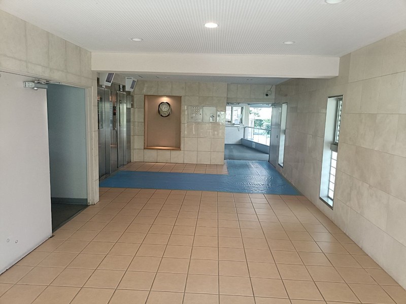 公社千里山田D団地A2棟  共用部写真（エントランス）