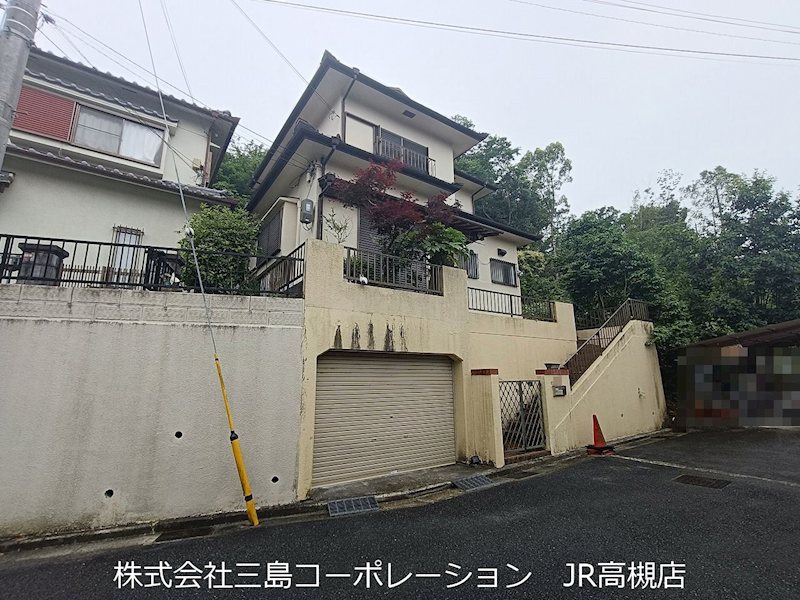 高槻市宮が谷町　中古一戸建 現地写真（前面道路含む現地写真）