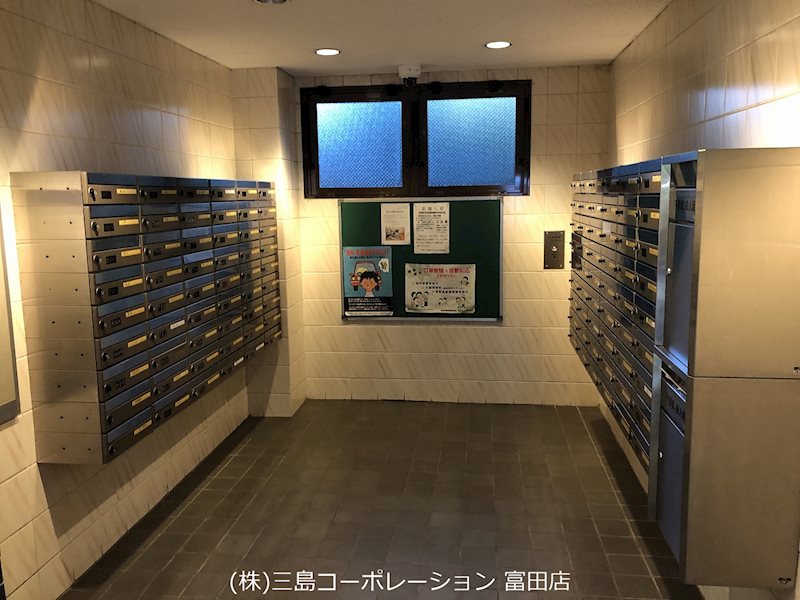 朝日プラザ高槻ウエストヒルズA棟 メールボックス