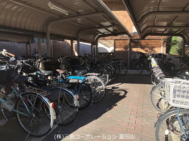 朝日プラザ高槻ウエストヒルズA棟 駐輪場