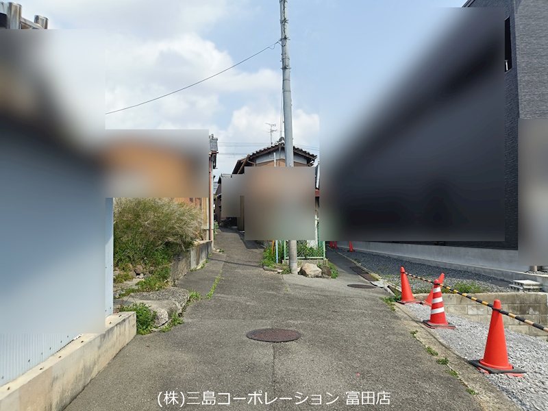 高槻市富田町5丁目　新築一戸建　2号地  前面道路
