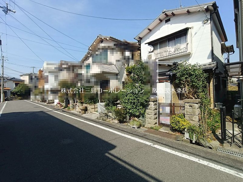 茨木市総持寺1丁目　売土地 現地写真（前面道路含む現地写真）