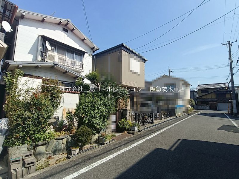茨木市総持寺1丁目　売土地 現地写真（前面道路含む現地写真）