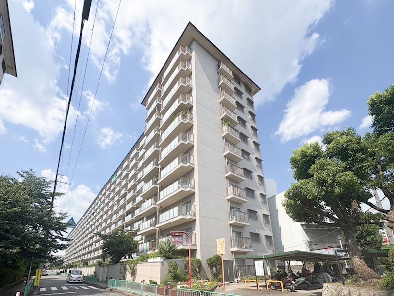 ローレルハイツ茨木総持寺第1号棟 JR「JR総持寺」駅徒歩12分・阪急「総持寺」駅徒歩18分