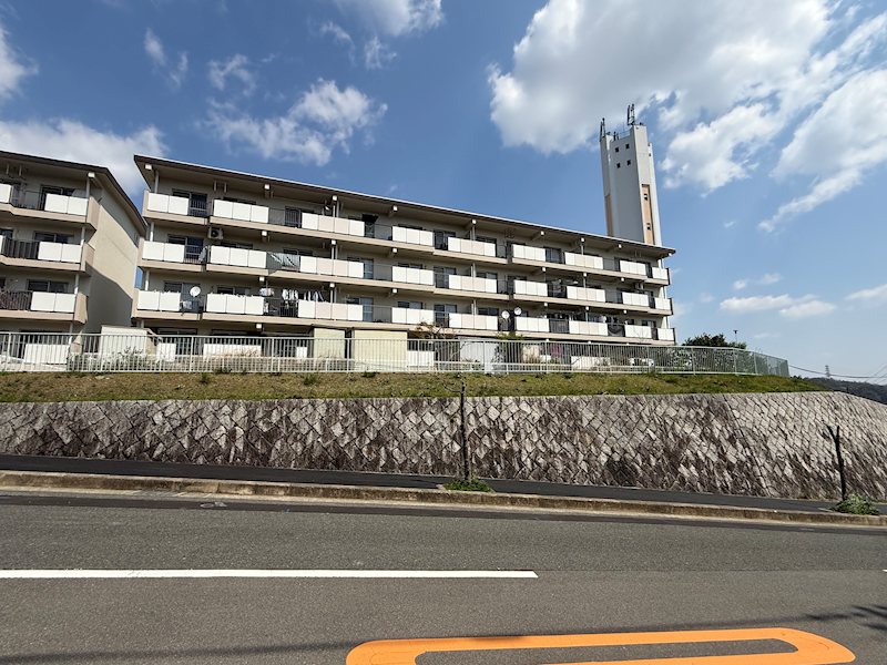 陽和台第3住宅15号棟 南側からの外観