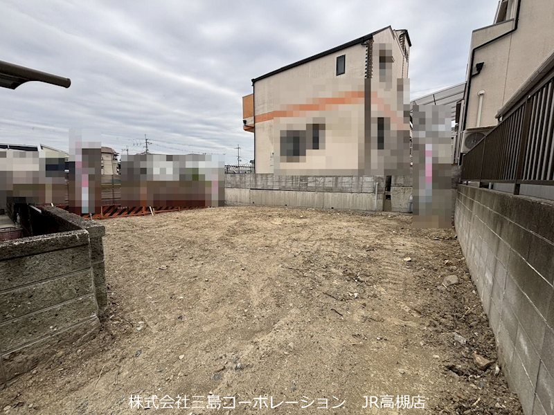 高槻市南平台1丁目　売土地 現地写真（前面道路含む現地写真）