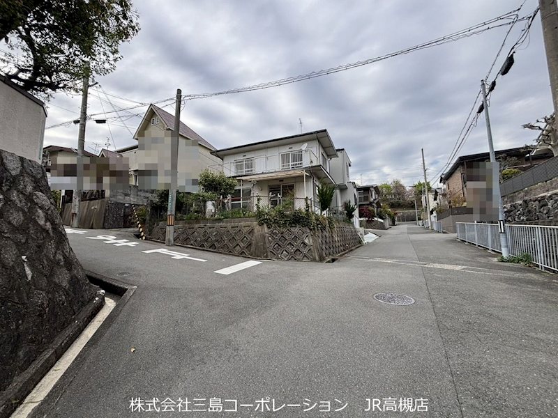高槻市東城山町　売土地 現地写真（前面道路含む現地写真）