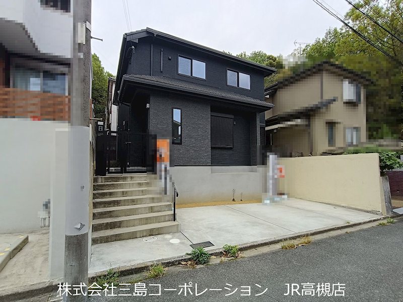 高槻市安岡寺町5丁目　中古一戸建 現地写真（前面道路含む現地写真）
