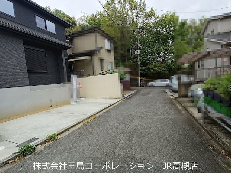 高槻市安岡寺町5丁目　中古一戸建 現地写真（前面道路含む現地写真）