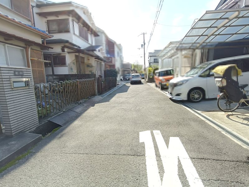 高槻市藤の里町 売土地  現地写真（前面道路含む現地写真）
