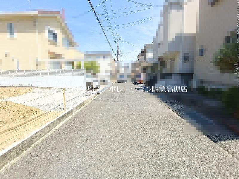 高槻市藤の里町2号地 売土地 現地写真（前面道路含む現地写真）
