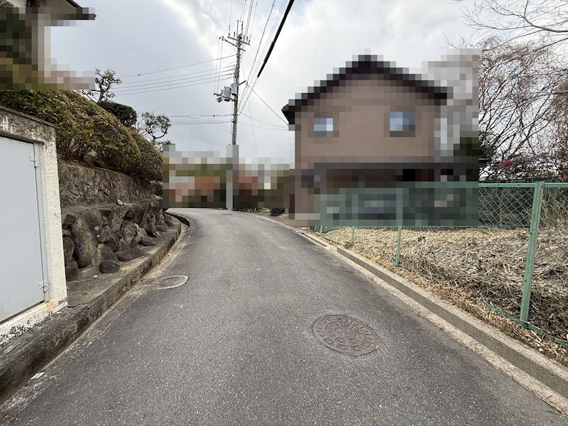 茨木市南春日丘5丁目　売土地 3号地 現地写真（前面道路含む現地写真）