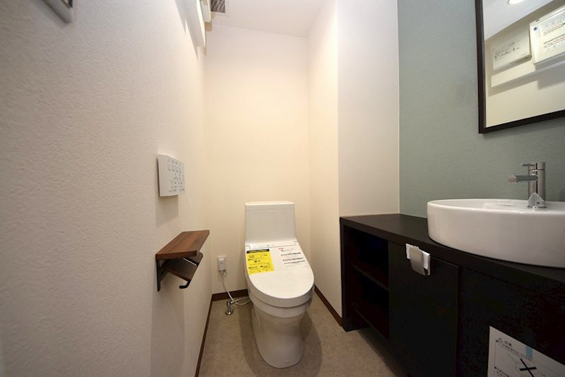 香里ケ丘ヴィアーレ 温水洗浄暖房便座トイレ新調交換
