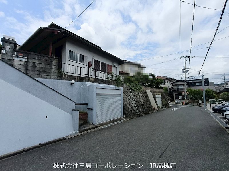 高槻市日吉台二番町　売土地2号地 現地写真（前面道路含む現地写真）