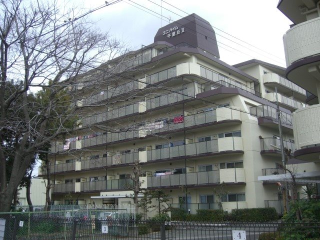 ユニハイム千里丘Ⅱ 1号棟    内観写真（リビング）