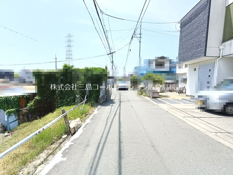 高槻市唐崎中3丁目　中古一戸建 現地写真（前面道路含む現地写真）