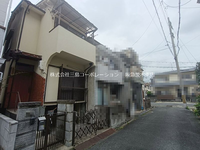茨木市水尾1丁目　中古一戸建 現地写真（前面道路含む現地写真）
