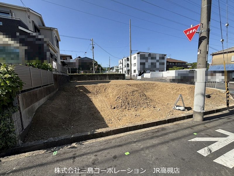 高槻市松が丘2丁目　売土地A区画 現地写真（前面道路含む現地写真）