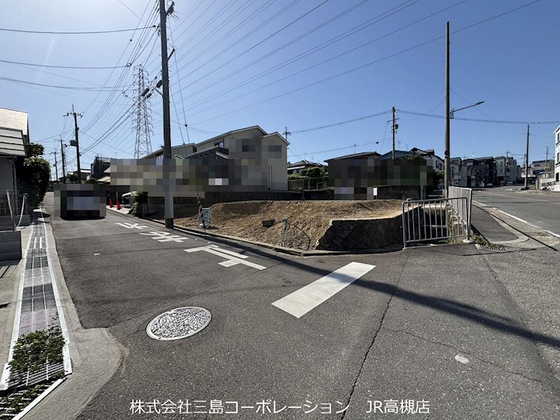 高槻市松が丘2丁目　売土地A区画 現地写真（前面道路含む現地写真）