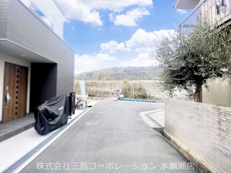 島本町青葉3丁目 新築一戸建 現地写真（前面道路含む現地写真）