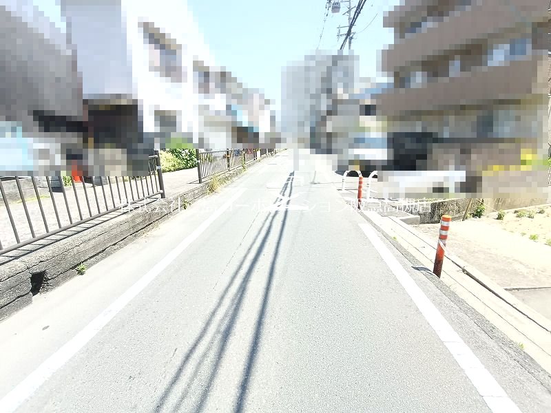 高槻市城西町 建築条件付売土地 現地写真（前面道路含む現地写真）