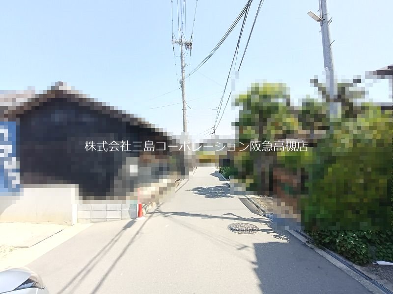 高槻市大冠町2丁目2号地　売土地 現地写真（前面道路含む現地写真）