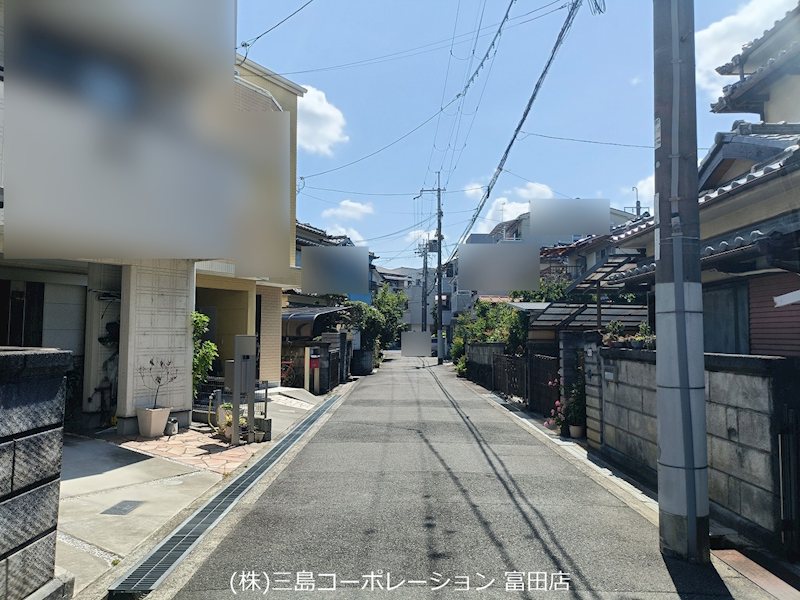 高槻市桜ヶ丘北町　中古一戸建 前面道路