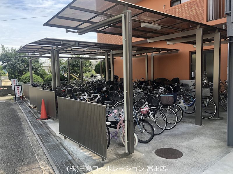 ライオンズマンション高槻  駐輪場