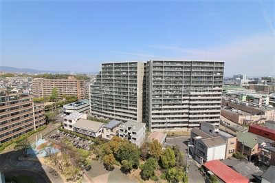 グランドシティダイアパレス吹田イーストウイング参番館   現地写真
