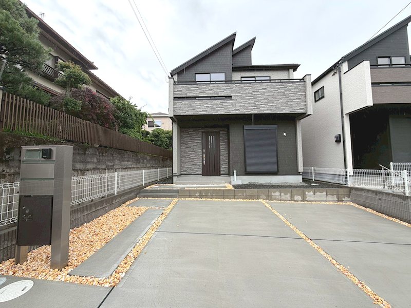 山之上西町全2棟新築分譲地内1号棟 敷地面積約40.72坪、駐車並列2台可、前面道路幅員約6.2ｍ