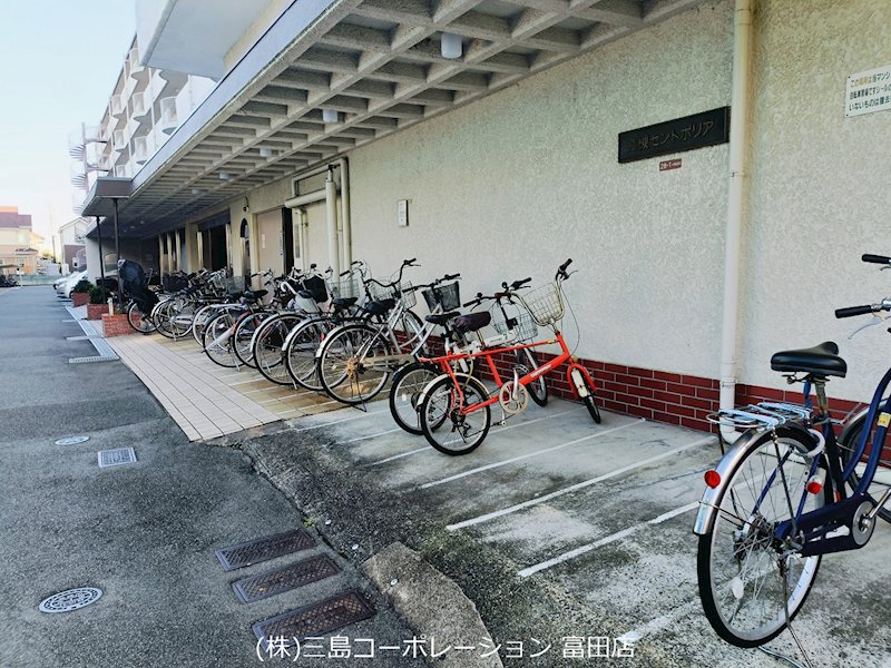 高槻セントポリア  駐輪場