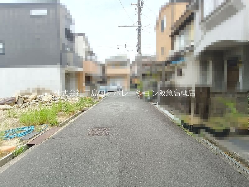 高槻市松川町　中古一戸建 現地写真（前面道路含む現地写真）