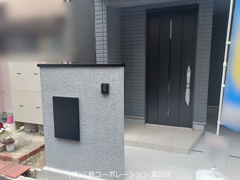 高槻市柳川町２丁目　新築一戸建 玄関