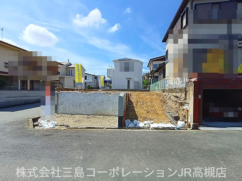 高槻市安岡寺町5丁目　売土地 ■現地／■物件詳細■土地面積131.11㎡（約39.66坪）／北東×南東角地／前面道路幅員6ｍ