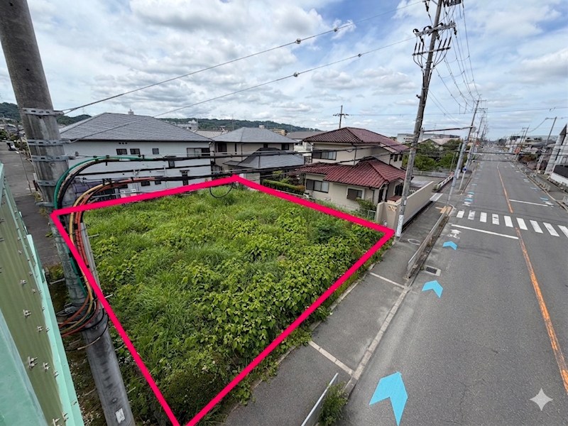 現況更地　敷地面積約89.4坪