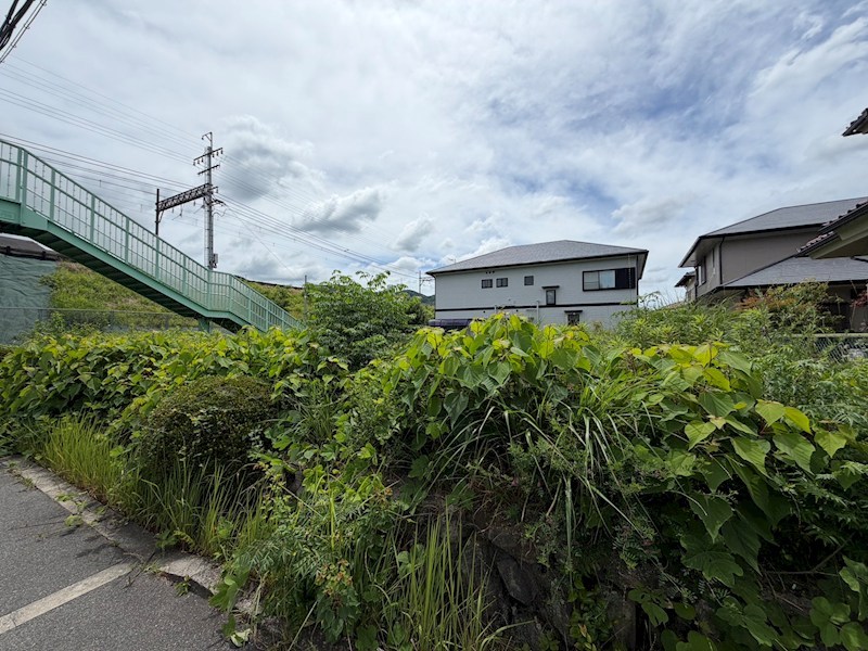 天野が原町5丁目売土地 北側道路から撮影