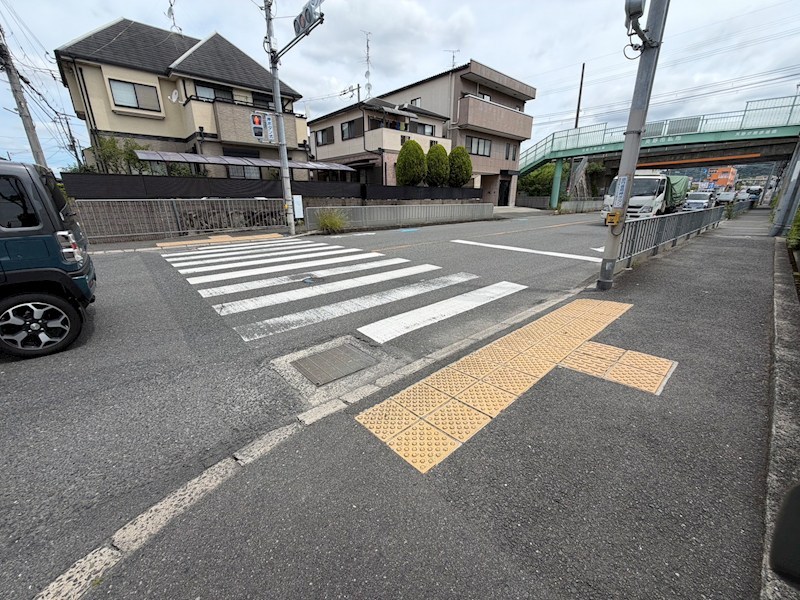 天野が原町5丁目売土地 前面道路　交野久御山線
