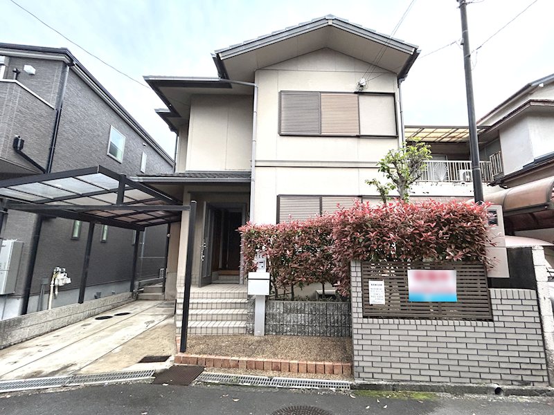積水ハウス施工の家 第一種低層住居専用地域の閑静な住宅地内