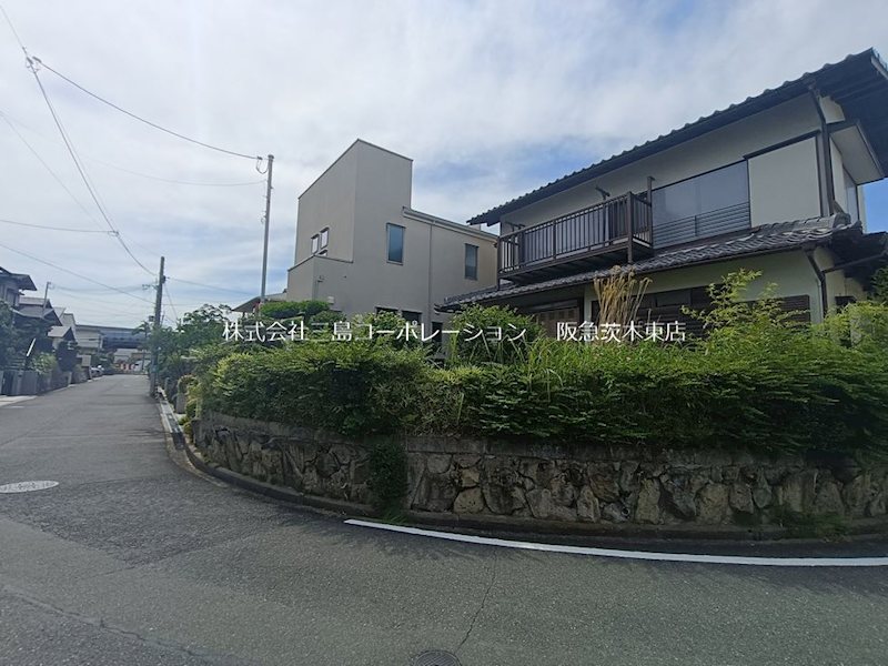 茨木市美沢町 売土地 現地写真（前面道路含む現地写真）
