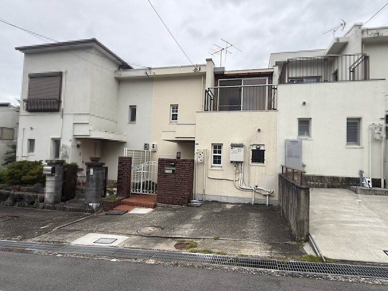 茨木市山手台4丁目　中古テラスハウス 現地写真