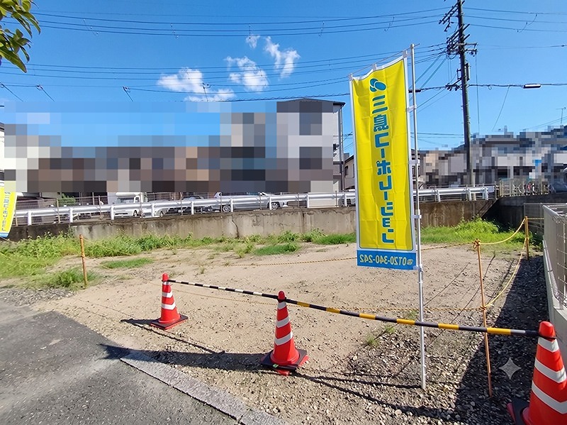 茨木市上野町　売土地 現地写真（前面道路含む現地写真）