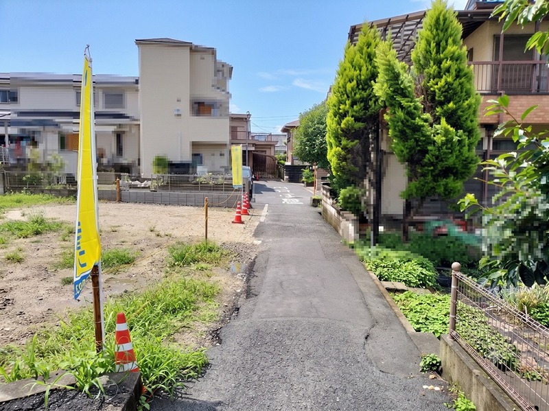 茨木市上野町　売土地 現地写真（前面道路含む現地写真）