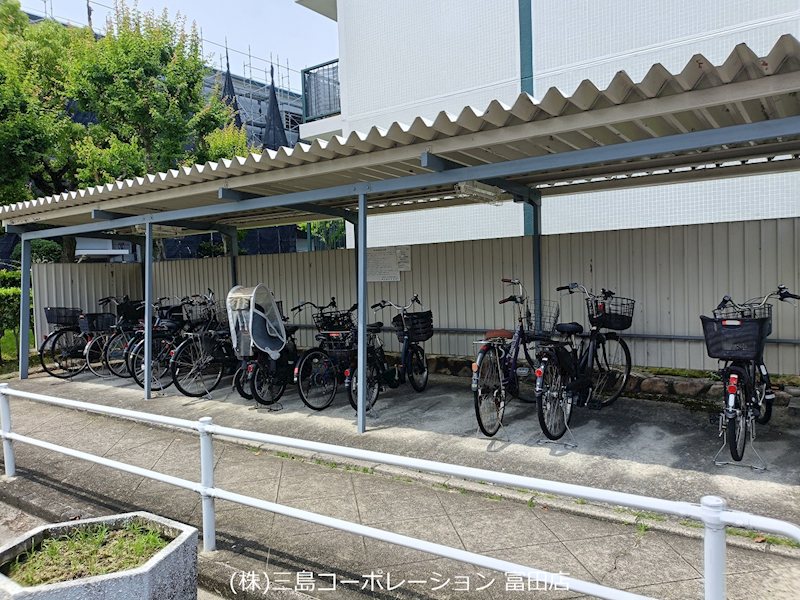 富田第二住宅64号棟   駐輪場