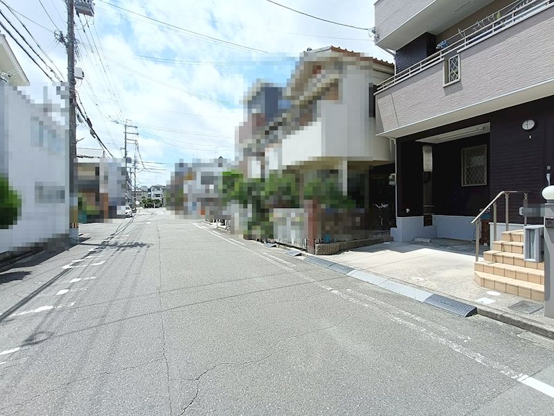 高槻市宮田町3丁目　中古一戸建 前面道路は広々8ｍございます